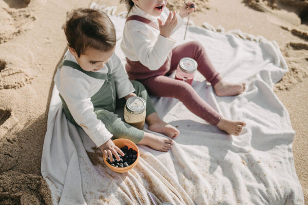 Strumpfhose ohne Fuss mit Hosenträgern "Footless Cotton Tight - Acai Smoothie" – Bild 3